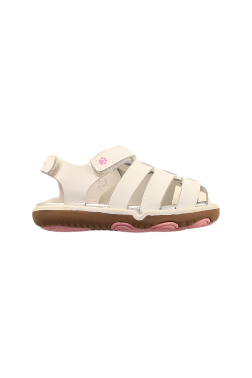 A White Sandals from Hush Puppies in size 18-24M for girl. (Front View)