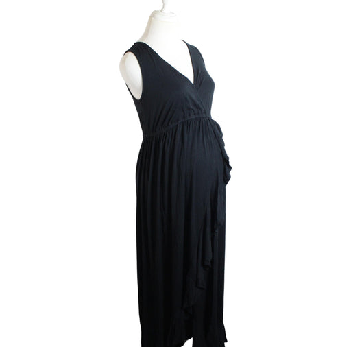 A Black Sleeveless Dresses from Ingrid & Isabel in size XS for maternity. (Front View)