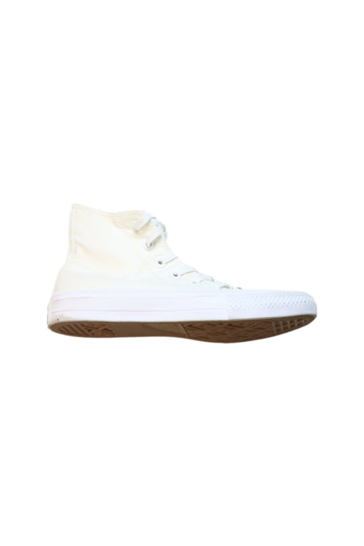 A Ivory Sneakers from Converse in size 12Y for neutral. (Front View)