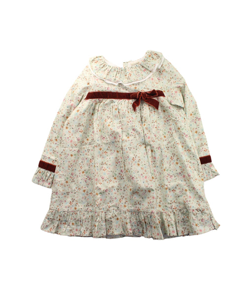 A White Long Sleeve Dresses from Baby Lai in size 5T for girl. (Front View)