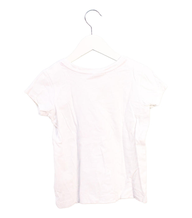 A White Short Sleeve T Shirts from Hanna Andersson in size 5T for girl. (Back View)