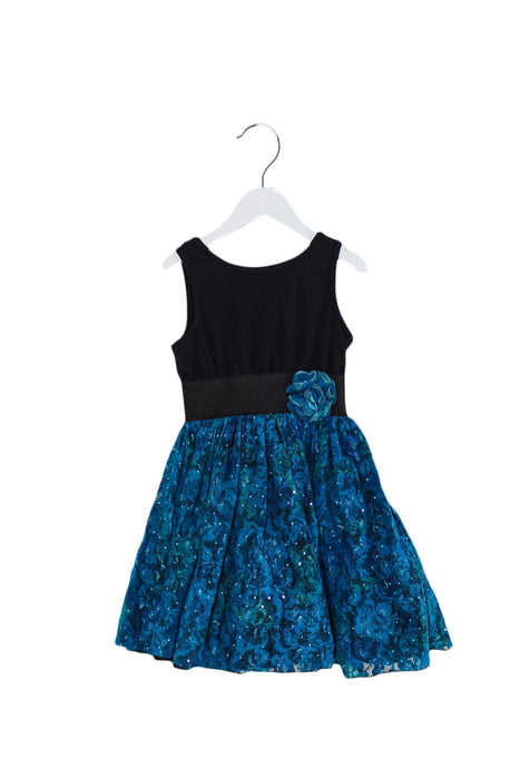 A Blue Sleeveless Dresses from Pippa & Julie in size 6T for girl. (Front View)