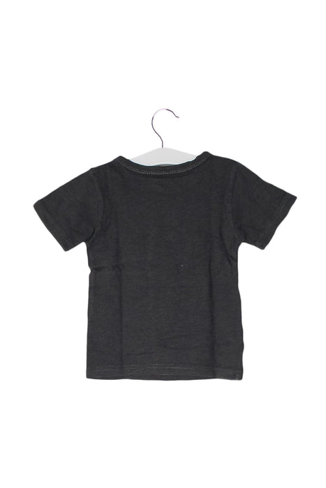 A Grey Short Sleeve T Shirts from Appaman in size 2T for boy. (Back View)