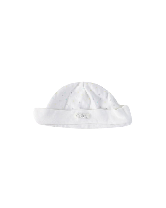 A White Beanies from Mides in size Newborn for boy. (Front View)
