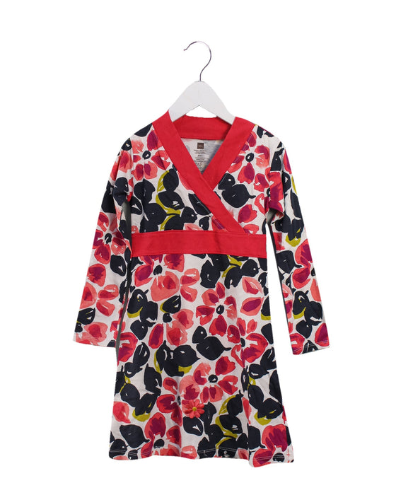 A Ivory Long Sleeve Dresses from Tea in size 5T for girl. (Front View)