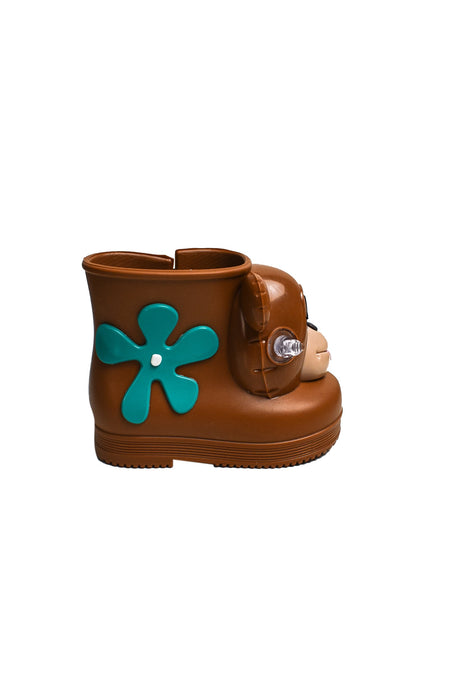 A Brown Rain Boots from Mini Melissa Jeremy Scott in size 12-18M for girl. (Back View)
