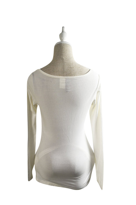 A White Long Sleeve Tops from Mothers en Vogue in size XS for maternity. (Back View)