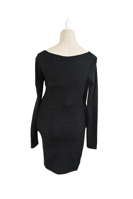 A Grey Long Sleeve Tops from Seraphine in size XS for maternity. (Back View)