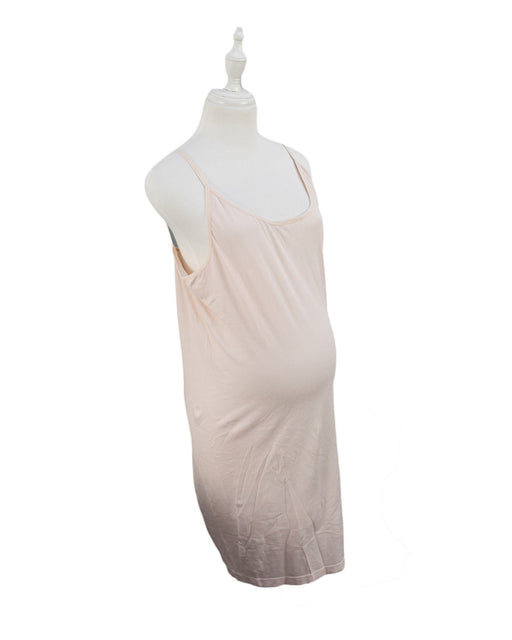 A Pink Nightgowns from Seraphine in size L for maternity. (Front View)