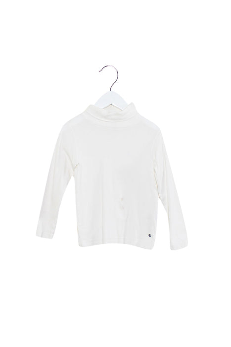 A White Long Sleeve Tops from Petit Bateau in size 4T for girl. (Front View)