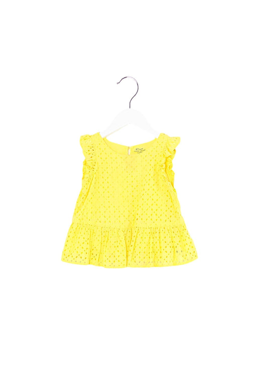 A Yellow Sleeveless Tops from Polo Ralph Lauren in size 2T for girl. (Front View)