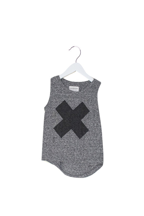 A Grey Sleeveless Tops from Huxbaby in size 3T for boy. (Front View)