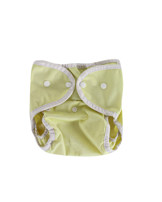 A Yellow Cloth Diapers from Thirsties in size 6-12M for neutral. (Front View)