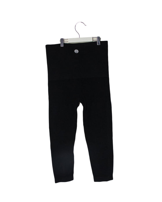 A Black Leggings from Preggo Leggings in size L for maternity. (Back View)