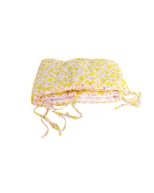 A Pink Crib Bumpers from Jacadi in size Newborn for girl. (Front View)