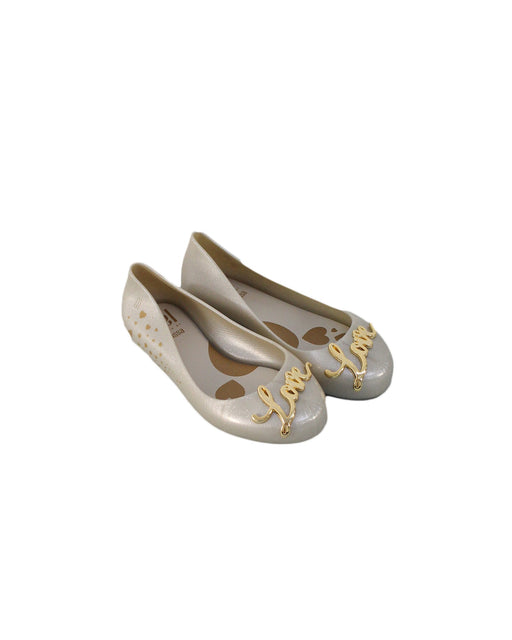 A Silver Flats from Melissa in size 6T for girl. (Front View)
