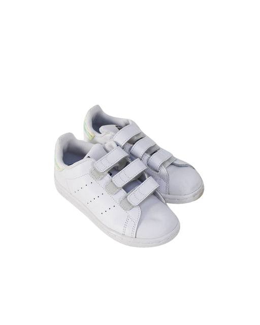 A White Sneakers from Adidas in size EU28-/-US11-/-UK10 for girl. (Front View)