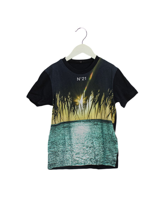 A Black Short Sleeve T Shirts from Nº21 in size 5T for boy. (Front View)