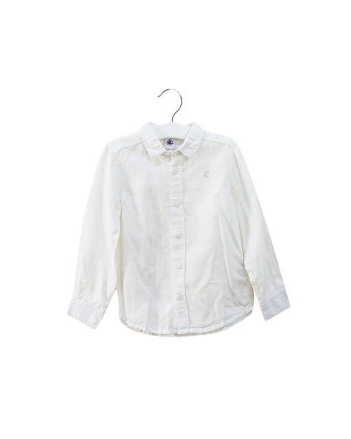 A White Shirts from Petit Bateau in size 4T for boy. (Front View)