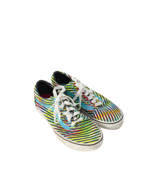 A Multicolour Sneakers from Vans in size EU38-/-US6-6 for neutral. (Front View)