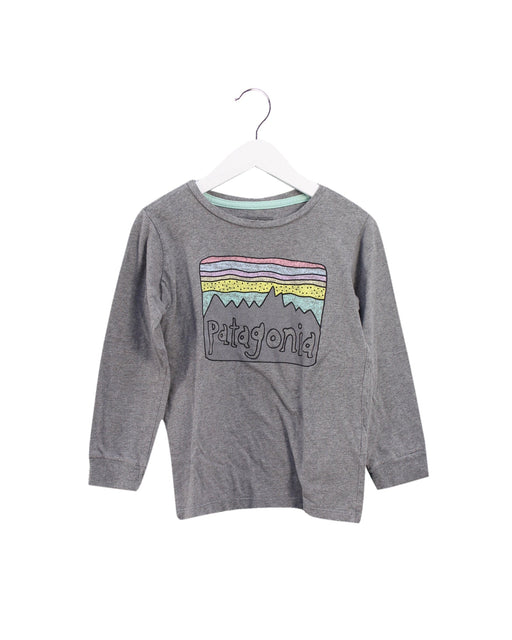 A Grey Long Sleeve Tops from Patagonia in size 5T for boy. (Front View)