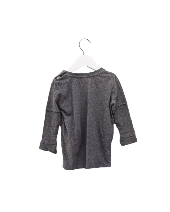 A Grey Long Sleeve Tops from Seed in size 2T for boy. (Back View)
