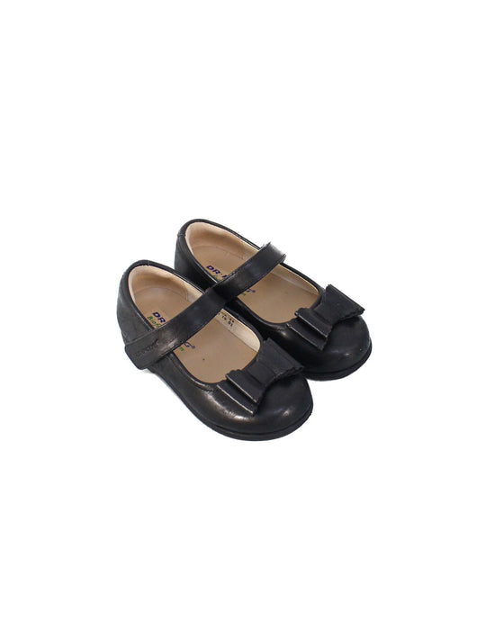 A Black Flats from Dr. Kong in size 3T for girl. (Front View)