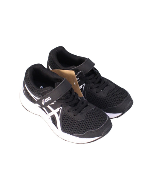 A Black Sneakers from ASICS in size 5T for boy. (Front View)