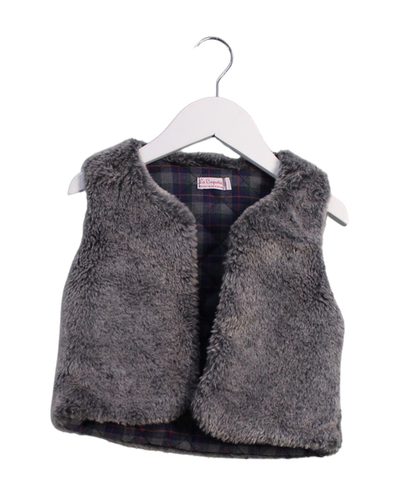 A Grey Outerwear Vests from La Coqueta in size 3T for girl. (Front View)