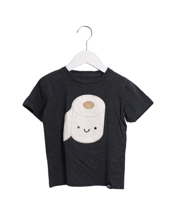 A Grey Short Sleeve T Shirts from Whistle & Flute in size 5T for boy. (Front View)