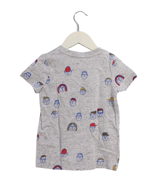 A Grey Short Sleeve T Shirts from Seed in size 3T for boy. (Back View)