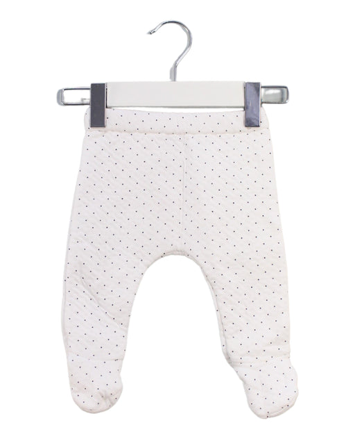 A White Sweatpants from Jacadi in size 0-3M for girl. (Front View)