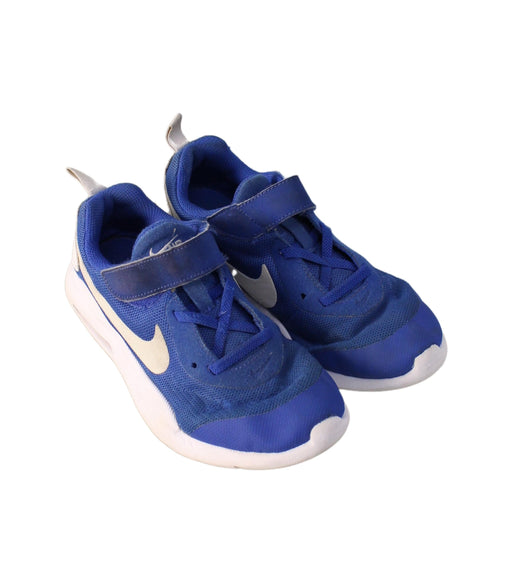 A Blue Sneakers from Nike in size 7Y for boy. (Front View)