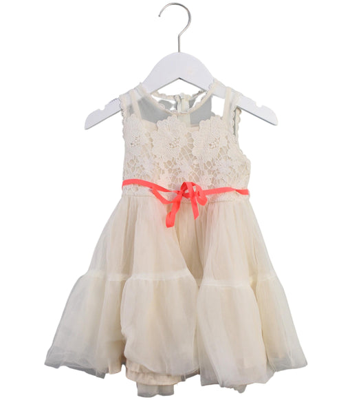 A White Sleeveless Dresses from Mardi Amber in size 7Y for girl. (Front View)