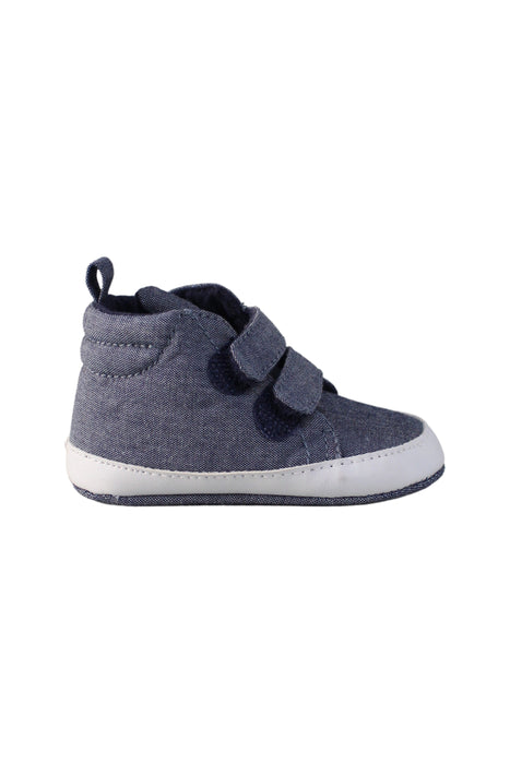 A Blue Sneakers from Seed in size 3-6M for boy. (Back View)
