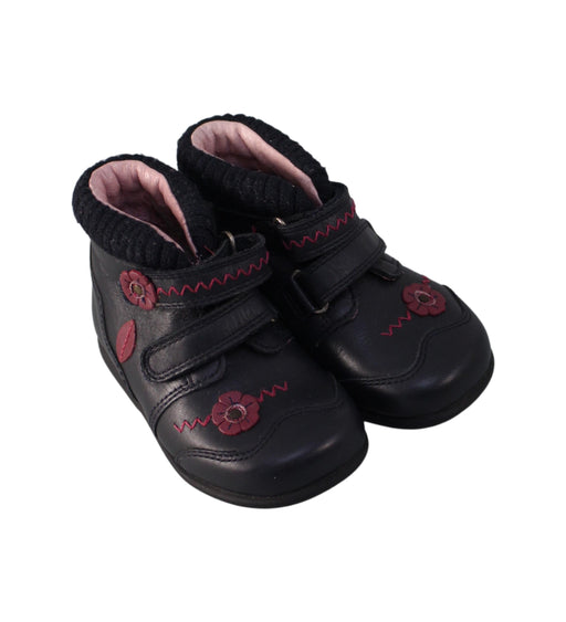 A Black Casual Boots from Start-Rite in size 4T for girl. (Front View)