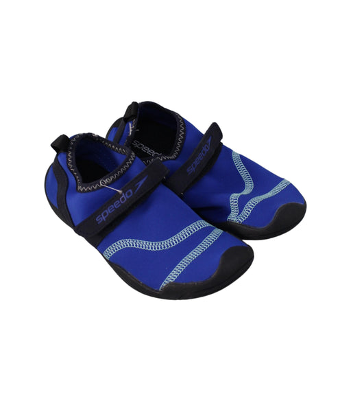 A Blue Aqua Shoes from Speedo in size 6T for boy. (Front View)