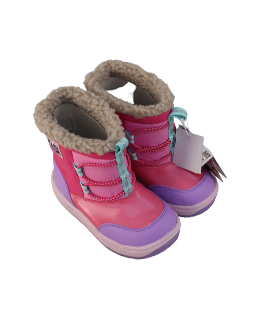 A Pink Winter Boots from Moonstar in size 4T for girl. (Front View)