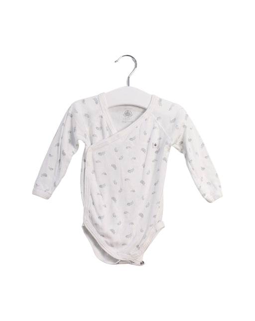 A White Long Sleeve Bodysuits from Petit Bateau in size 6-12M for boy. (Front View)