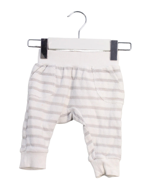 A White Sweatpants from Seed in size 0-3M for boy. (Front View)