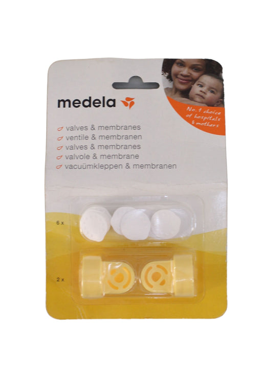 A Multicolour Utensils & Containers from Medela in size O/S for maternity. (Front View)