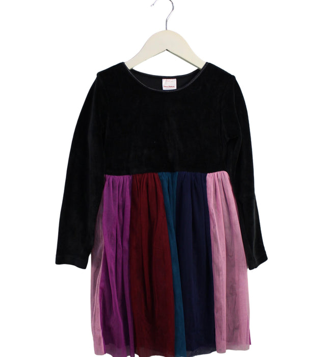 A Multicolour Long Sleeve Dresses from Hanna Andersson in size 5T for girl. (Front View)