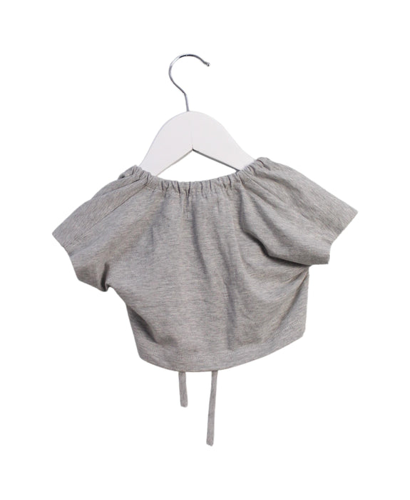 A Grey Cardigans from Siseo Olive in size 4T for girl. (Back View)