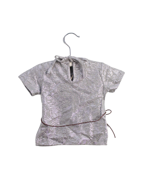 A Silver Short Sleeve Tops from Siseo Olive in size 3-6M for girl. (Back View)