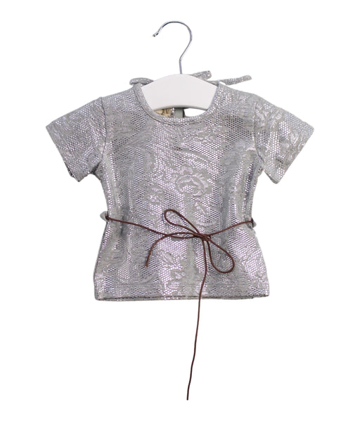 A Silver Short Sleeve T Shirts from Siseo Olive in size 0-3M for girl. (Front View)