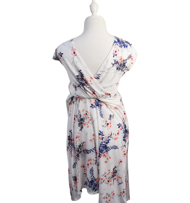 A White Short Sleeve Dresses from Tiffany Rose in size O/S for maternity. (Back View)