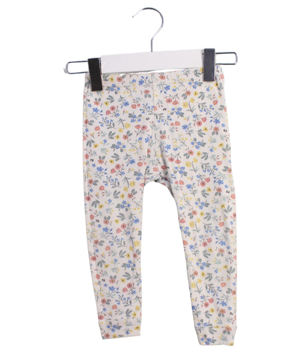 A White Leggings from Petit Bateau in size 12-18M for girl. (Front View)