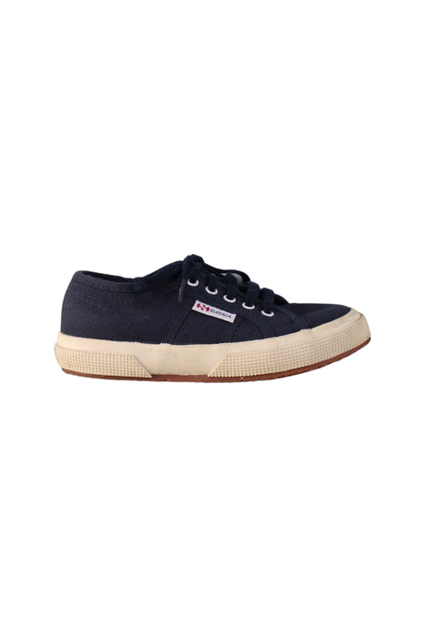 A Navy Sneakers from Superga in size 5T for neutral. (Back View)