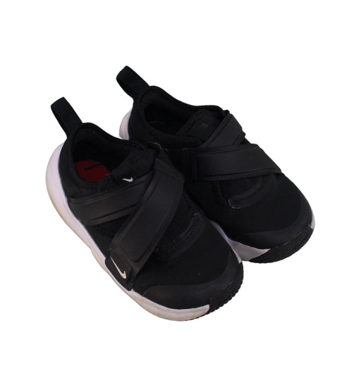 A Black Sneakers from Nike in size 4T for boy. (Front View)