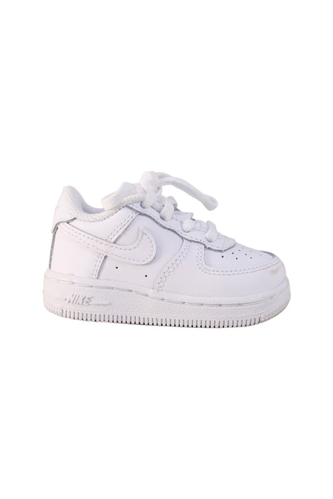 A White Sneakers from Nike in size 12-18M for neutral. (Back View)
